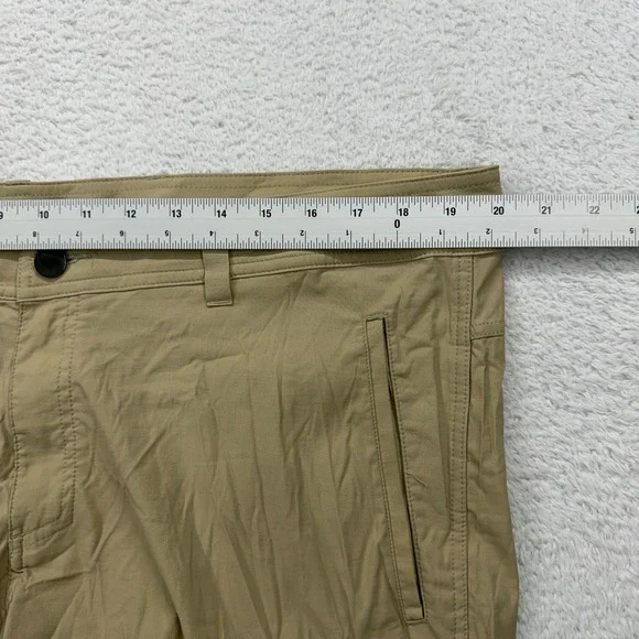 Icebreaker Merino Men's Khaki Cargo Shorts Size 40 Wool Blend Outdoor Casual